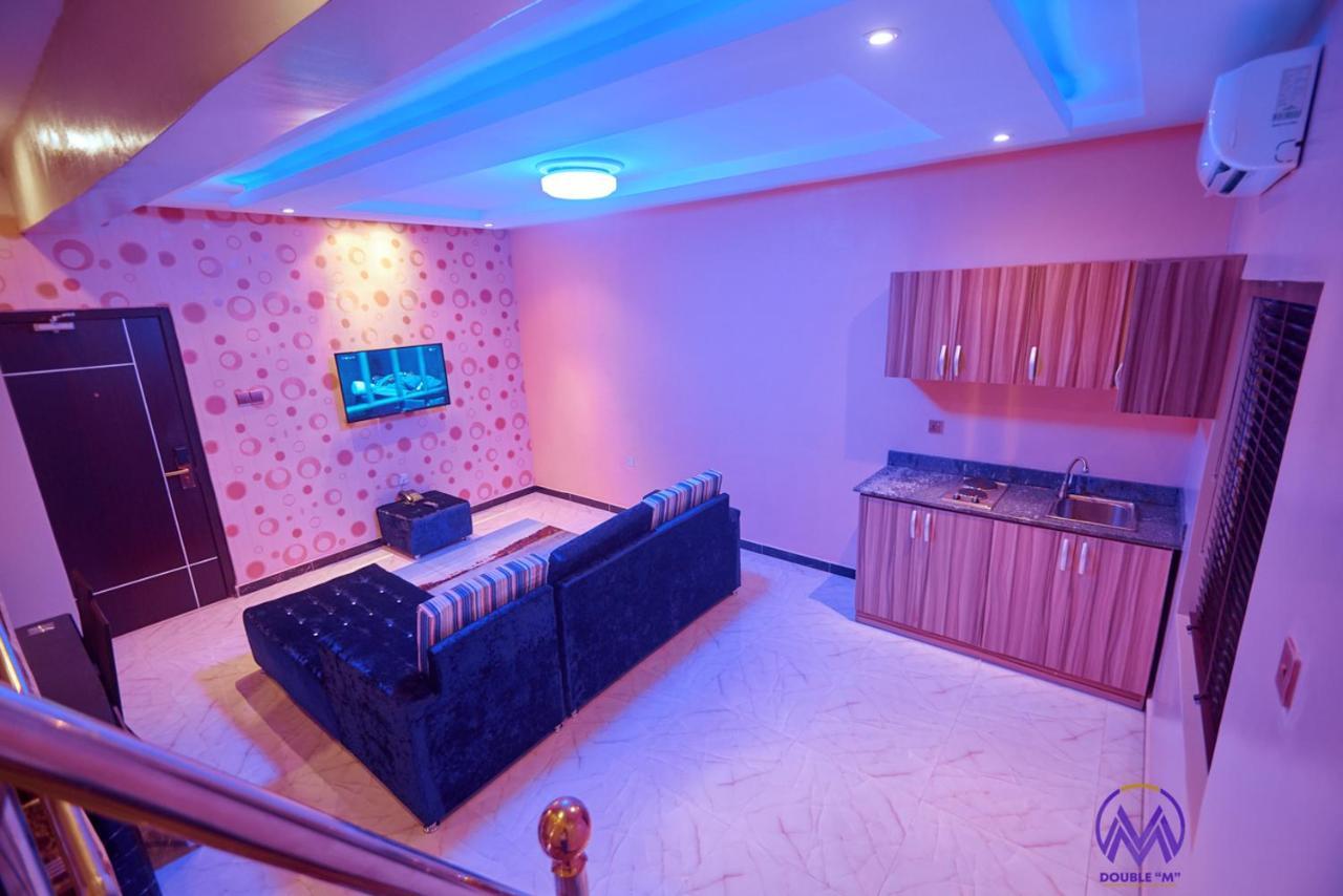 Double M Exquisite Suites And Lounge Lekki Ogombo Eksteriør bilde