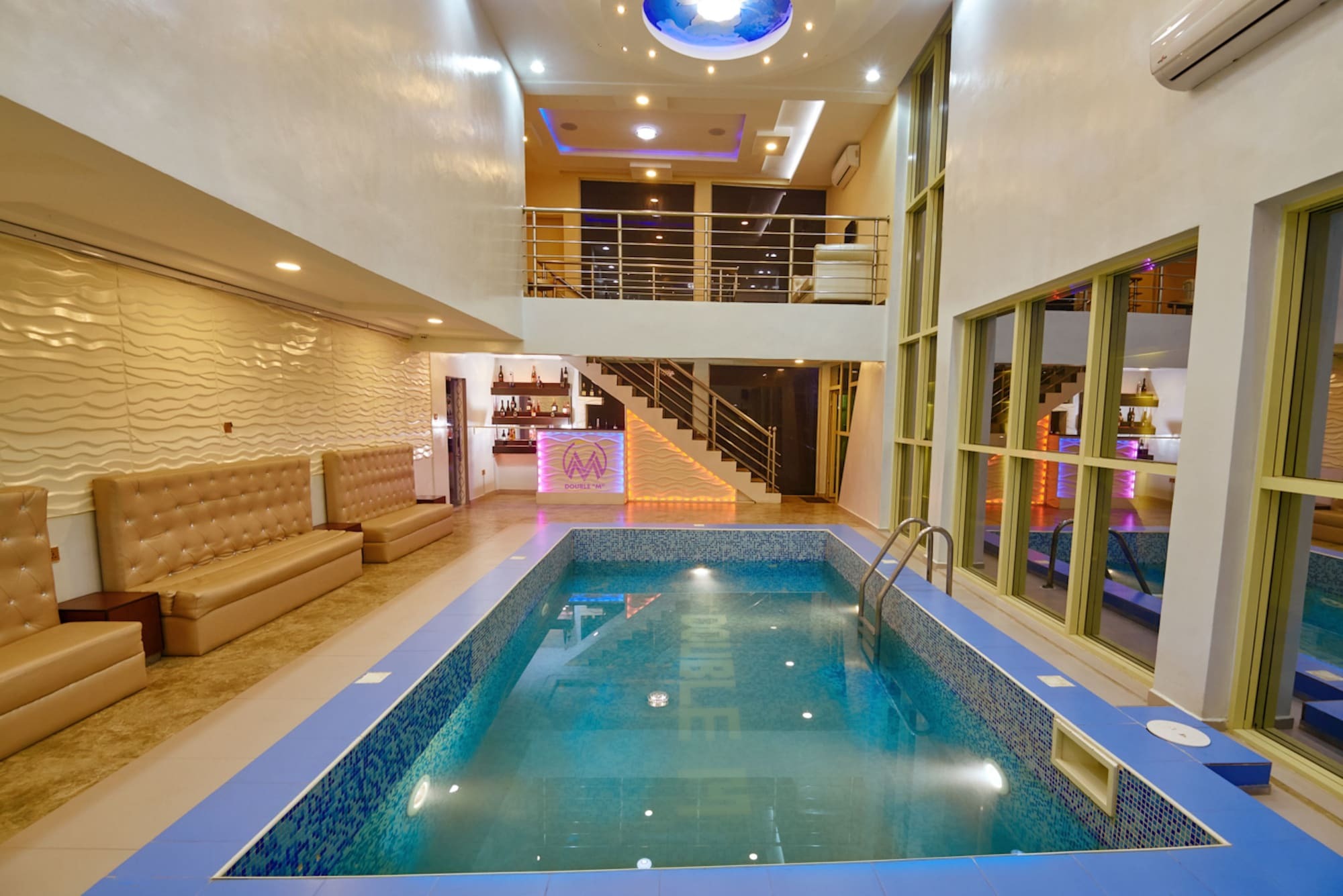 Double M Exquisite Suites And Lounge Lekki Ogombo Eksteriør bilde